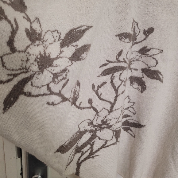 NWT Note Di Anita Merino Wool Cashmere Blend Floral Neutral Poncho One Size - Picture 2 of 7